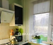 2-комн, 42кв м, этаж 1/5 ул Комиссарова, 61