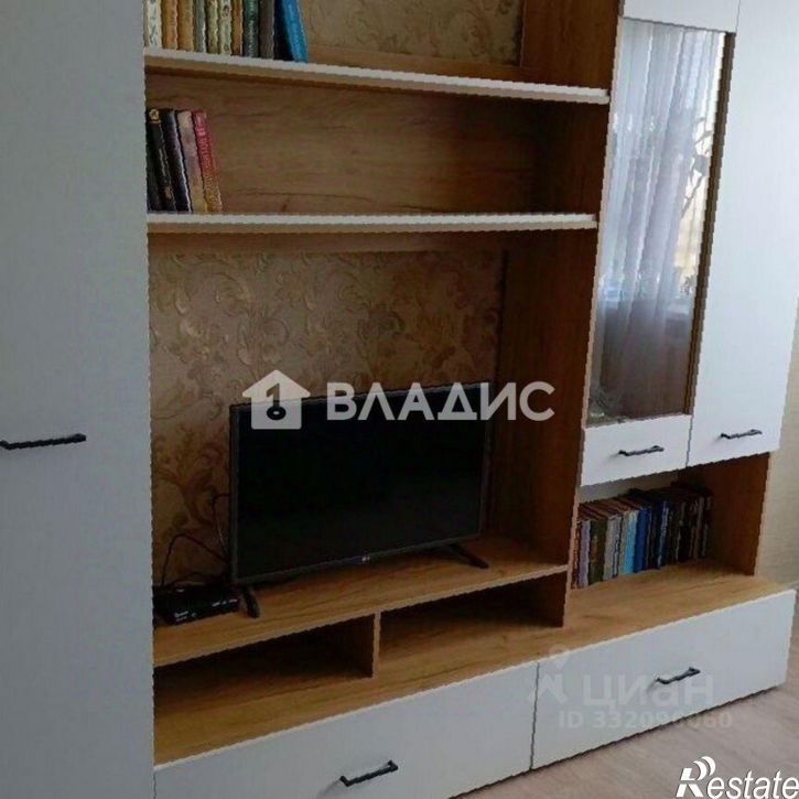 3-комн квартира ул Комиссарова, 9,  д. 9