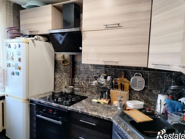3-комн квартира улица Комиссарова, 9