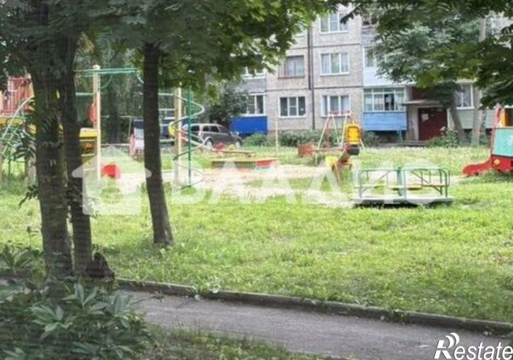 2-комн квартира Институтский г-к, 19,  д. 19