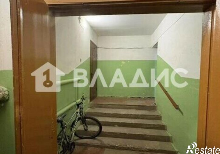 2-комн квартира Институтский г-к, 19,  д. 19