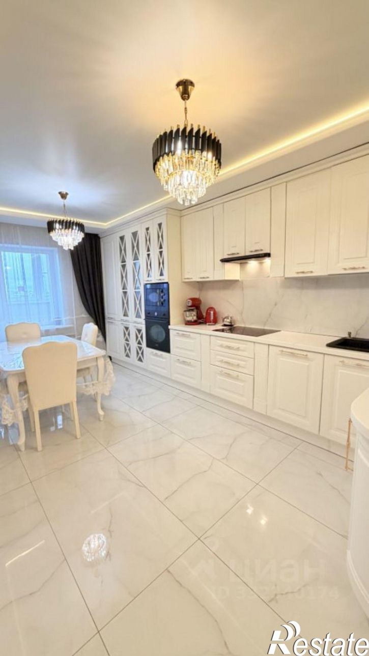 3-комн квартира пр-кт Строителей, 9а,  д. 9а