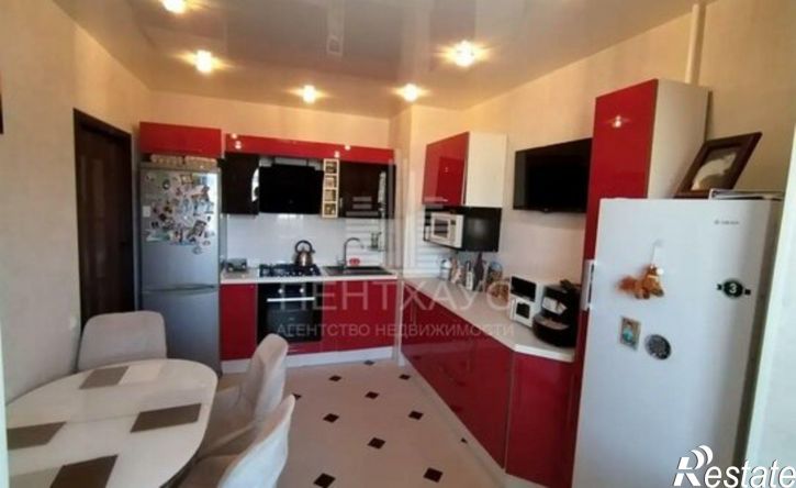 3-комн квартира ул Соколова-Соколенка, 19в,  д. 19в