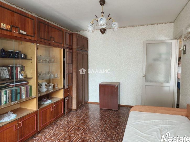 2-комн квартира ул Крайнова, 16,  д. 16