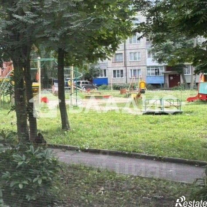 2-комн квартира Институтский г-к, 19,  д. 19