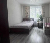 3-комн, 65кв м, этаж 2/5 ул Безыменского, 1