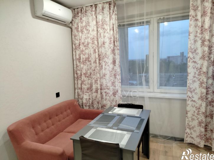 1-комн квартира улица Фатьянова, 18
