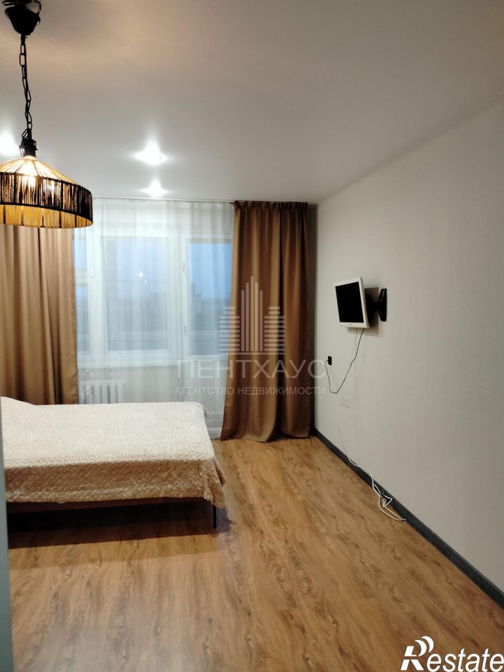 1-комн квартира улица Фатьянова, 18