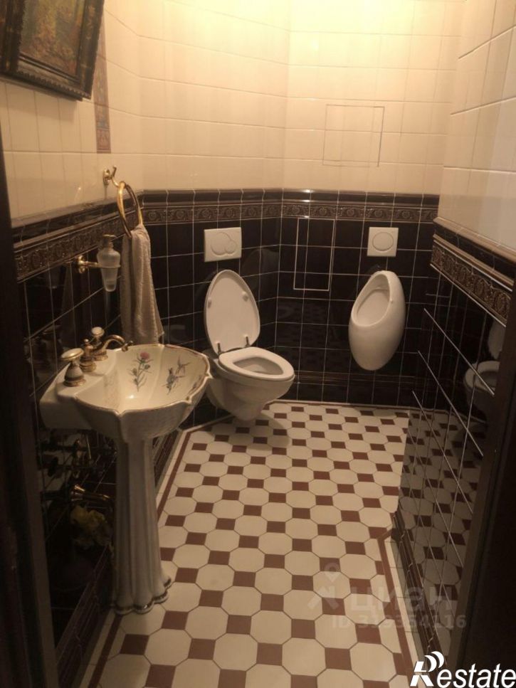 4-комн квартира ул Офицерская, 9А,  д. 9А