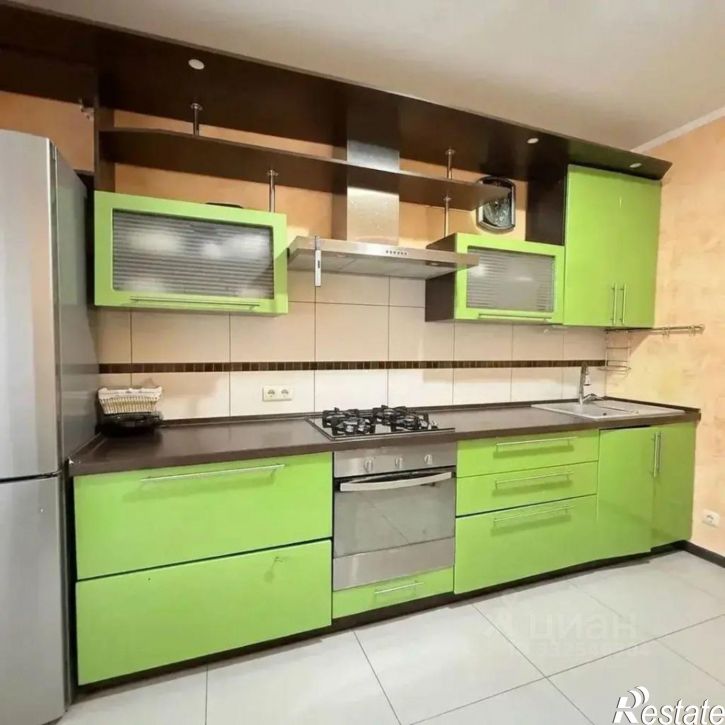 3-комн квартира ул Соколова-Соколенка, 11б,  д. 11б
