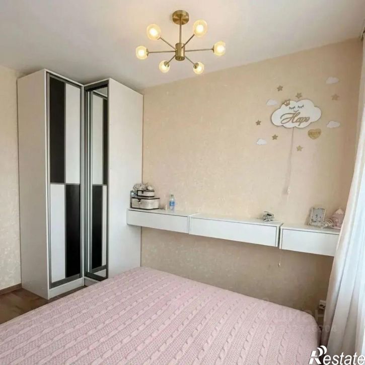 3-комн квартира ул Соколова-Соколенка, 11б,  д. 11б