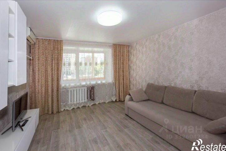 2-комн квартира ул Комиссарова, 28,  д. 28