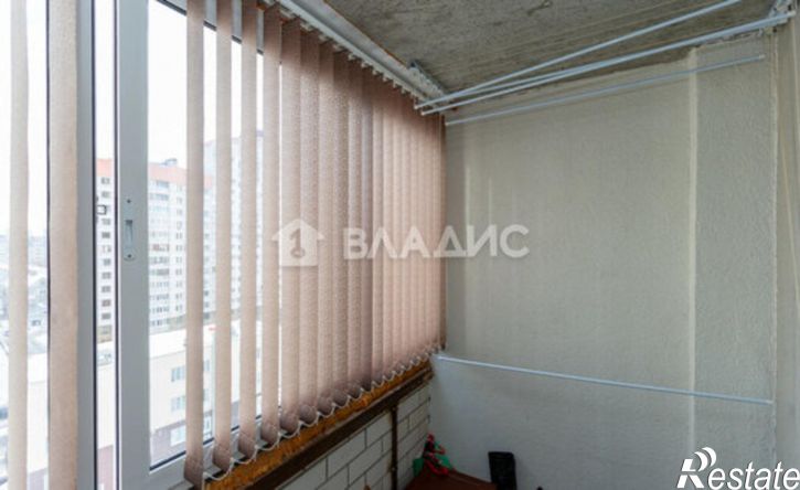 2-комн квартира ул Крайнова, 3а,  д. 3а