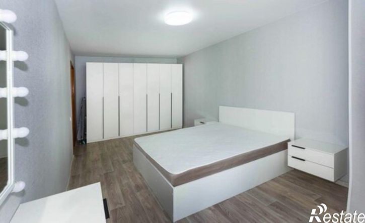 2-комн квартира ул Комиссарова, 28,  д. 28