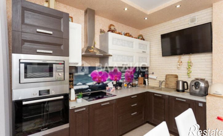 2-комн квартира ул Крайнова, 3а,  д. 3а