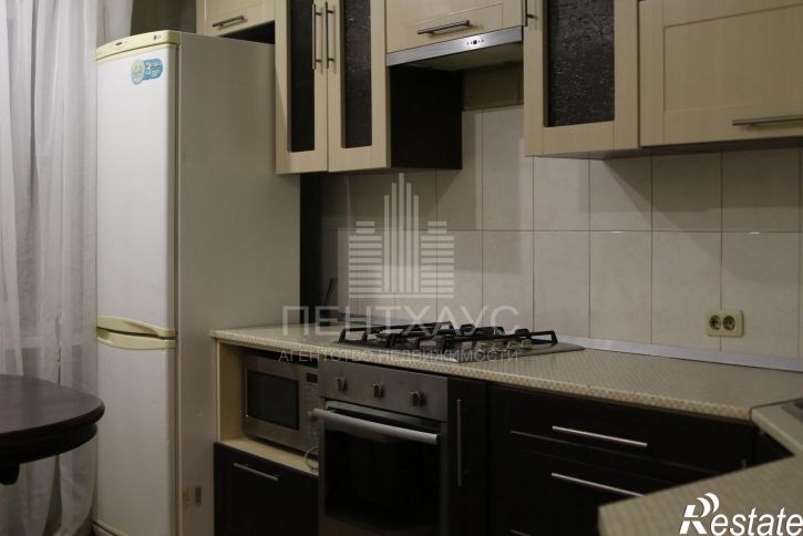 2-комн квартира улица Верхняя Дуброва, 33