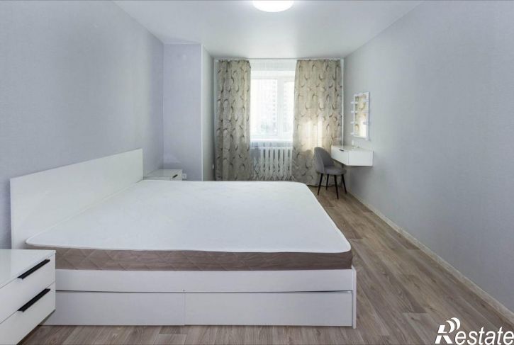 2-комн квартира Комиссарова ул, 28