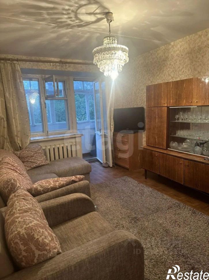 2-комн квартира улица Крайнова, 14,  д. 14