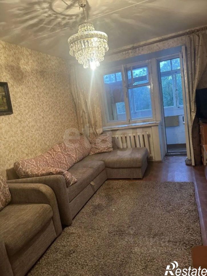 2-комн квартира улица Крайнова, 14,  д. 14