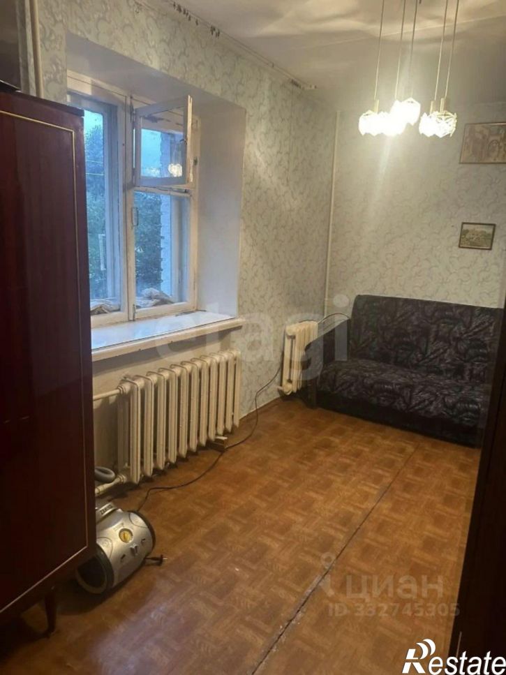 2-комн квартира улица Крайнова, 14,  д. 14