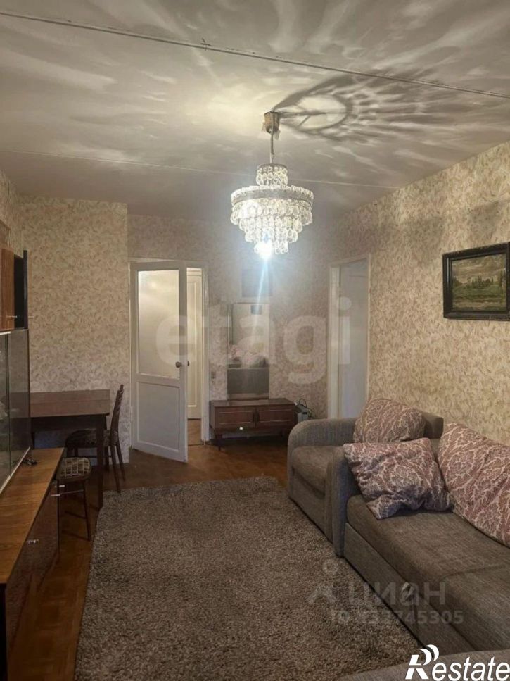 2-комн квартира улица Крайнова, 14,  д. 14