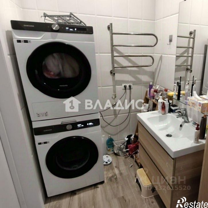 2-комн квартира Октябрьский проспект, 25,  д. 25