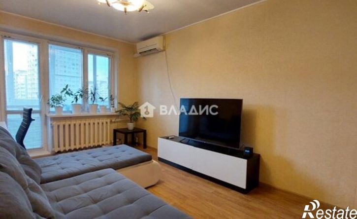 1-комн квартира Институтский г-к, 32,  д. 32