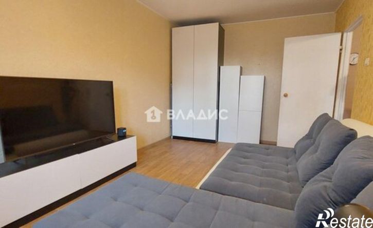 1-комн квартира Институтский г-к, 32,  д. 32
