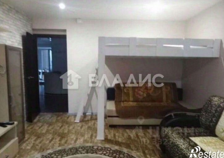 2-комн квартира ул Крайнова, 18,  д. 18