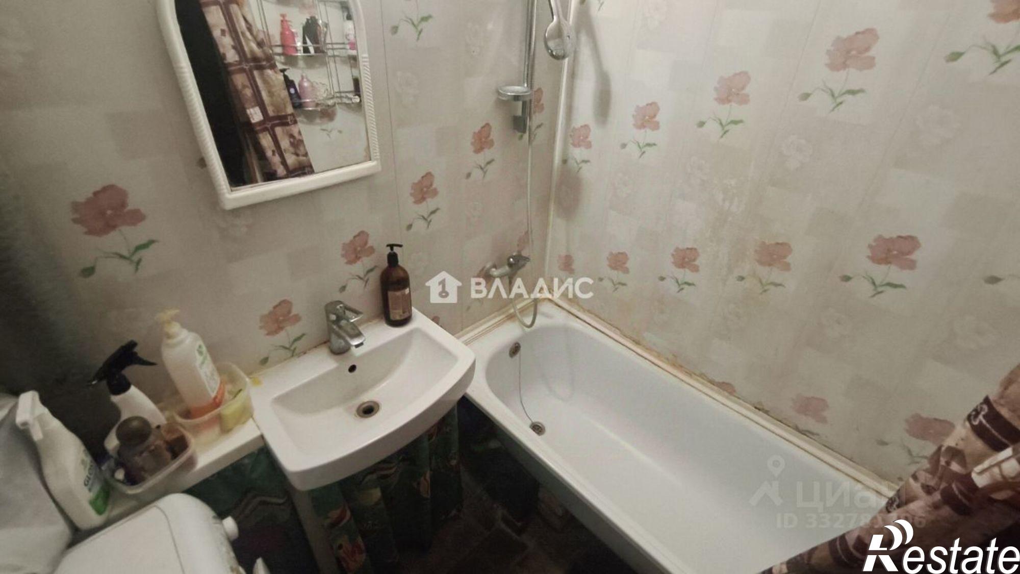 Купить комнату за 1 350 000 рублей на ул Батурина, 37А