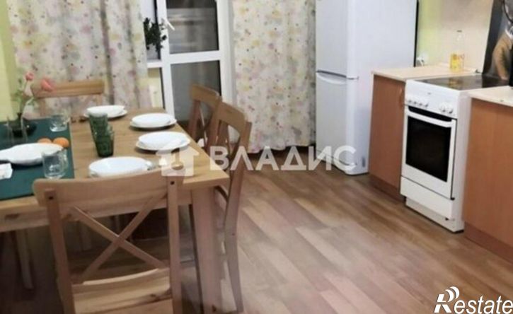 2-комн квартира ул Крайнова, 4,  д. 4