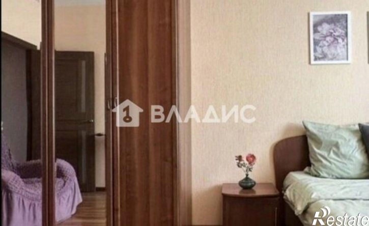 2-комн квартира ул Крайнова, 4,  д. 4