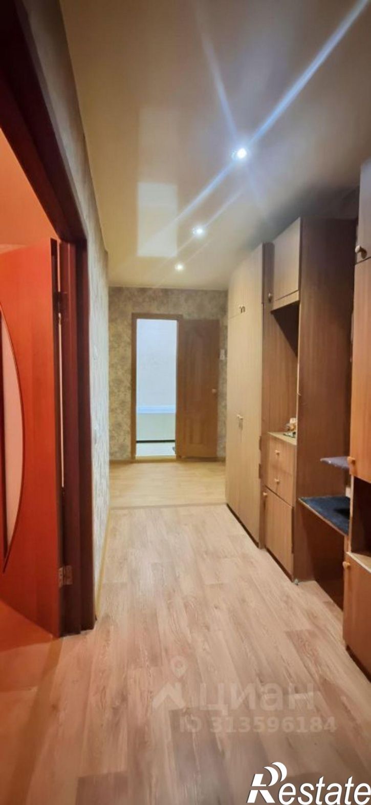 3-комн квартира ул Комиссарова, 3Б,  д. 3Б
