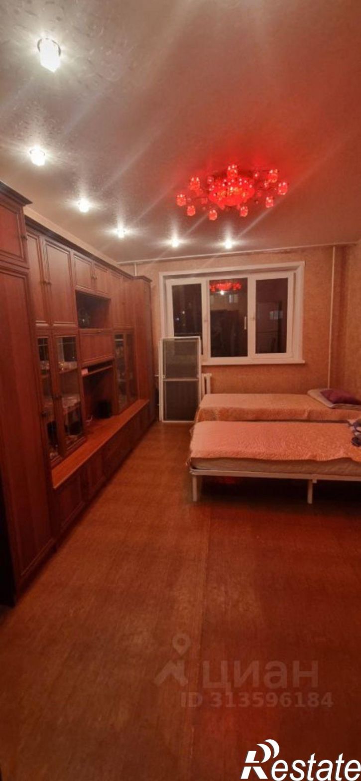 3-комн квартира ул Комиссарова, 3Б,  д. 3Б