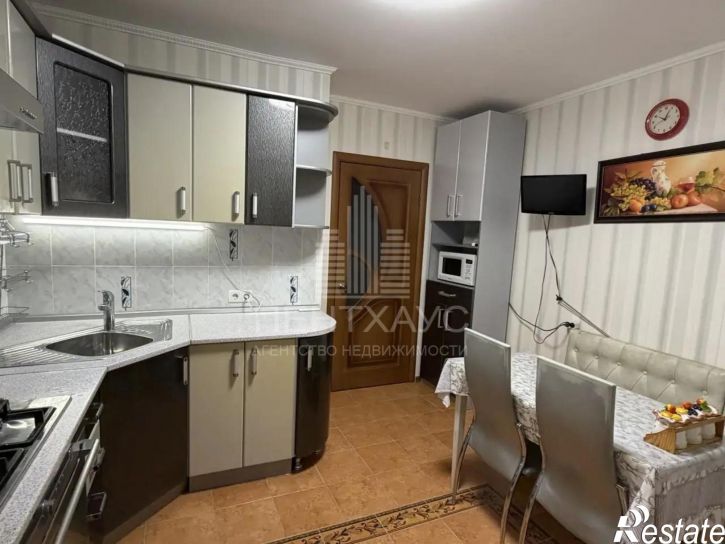 2-комн квартира проспект Строителей, 15Ж