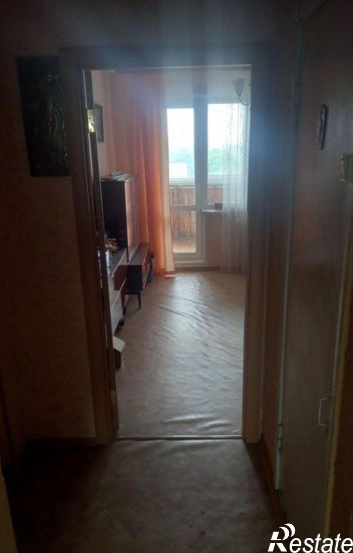 3-комн квартира Комиссарова ул, 33