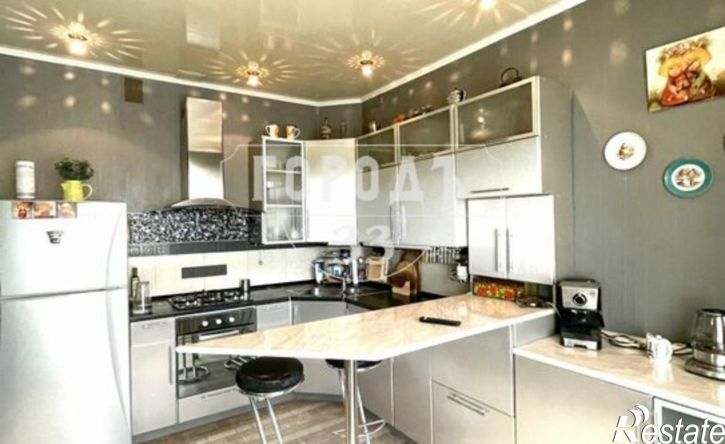 4-комн квартира ул Стрелецкий Мыс, 3,  д. 3