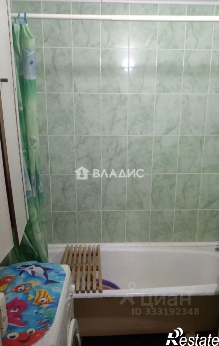 3-комн квартира ул Комиссарова, 33,  д. 33