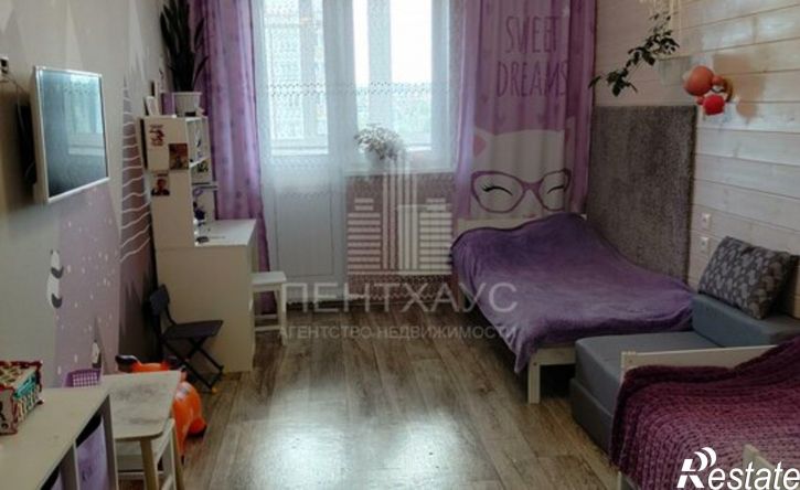 3-комн квартира ул Славная, 8,  д. 8