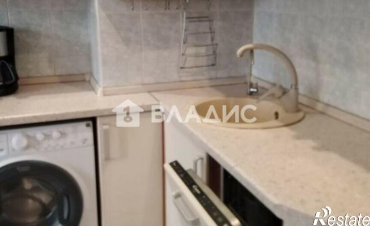 5-комн квартира ул 9 Января, 2,  д. 2