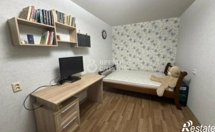 2-комн квартира пр-кт Строителей, 42А,  д. 42А