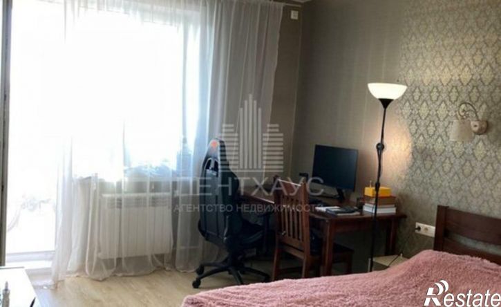 2-комн квартира ул Крайнова, 3а,  д. 3а