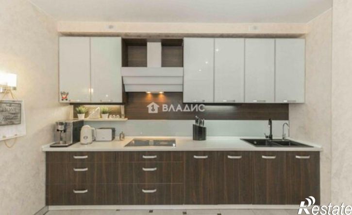 4-комн квартира ул Ставровская, 4,  д. 4
