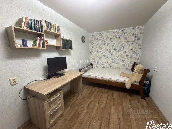 2-комн квартира пр-кт Строителей, 42А,  д. 42А