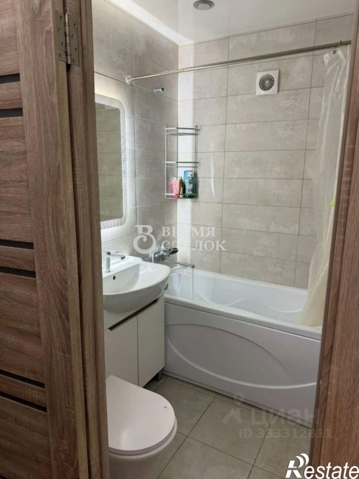 2-комн квартира пр-кт Строителей, 42А,  д. 42А