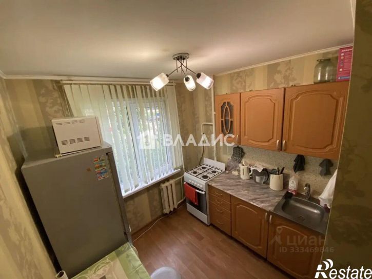2-комн квартира пр-кт Строителей, 44Б,  д. 44Б