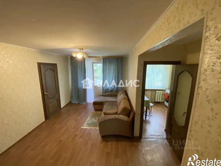 2-комн квартира пр-кт Строителей, 44Б,  д. 44Б