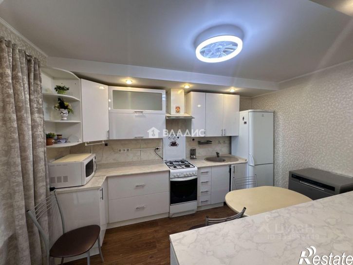 1-комн квартира пр-кт Строителей, 15Ж,  д. 15Ж