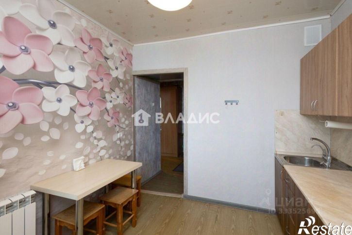 3-комн квартира улица Безыменского, 18А,  д. 18А
