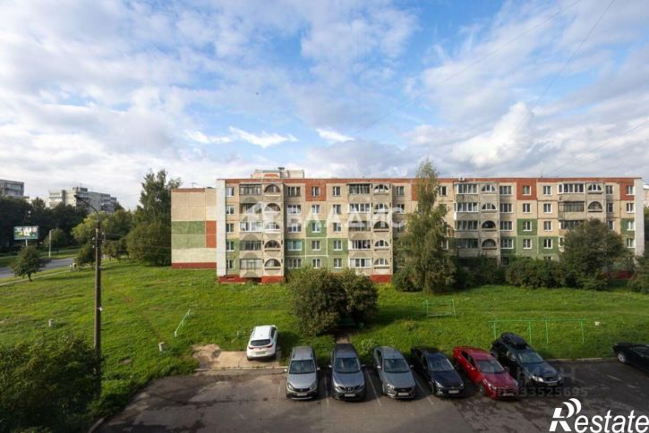 3-комн квартира улица Безыменского, 18А,  д. 18А